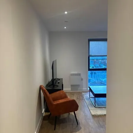 Spacious Luxury One Bedroom * ليدز